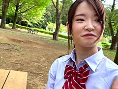 Gadis Jepang 18 tahun diperkosa dengan keras dan memohon untuk lebih banyak