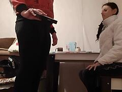 Coppia lesbica amatoriale gode di cunnilingus e orgasmo in video fatto in casa