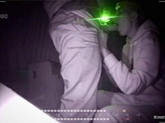 Скривена камера снима праве паре које имају секс у возу