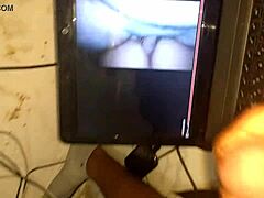 Video seks remaja liar Leandroxj3 yang menggoda
