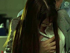 Japonska cuckold Nora Umar v celotnem filmu