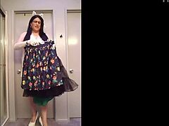 Hynas kjolsamling från Frälsningsarméns butik i HD