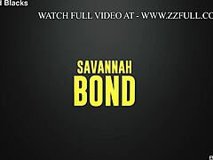 Savannah Bonds Bubble Butt und Deepthroat-Fähigkeiten in heißem Video