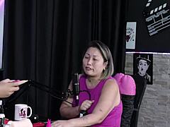 Luciana Kai erforscht Lederfetisch beim Amateur Swing Casting mit Tiffany Rocha
